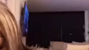 JT de Thegirljt muestra su pecho en directo en Instagram