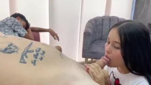 Safadinha adolescente follando al mejor amigo de su hermano