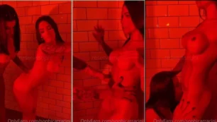 Video travieso de Sophia Carracini dándole esa succión a su amiga