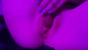 Se filtra un atrevido vídeo que muestra a la chica tocándose de forma muy explícita